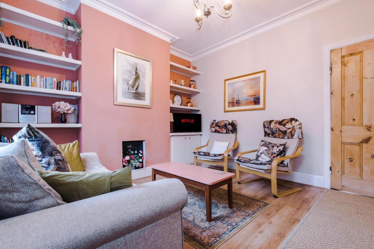 Willa Cosy House With Garden & Parking, Sheffield Zewnętrze zdjęcie