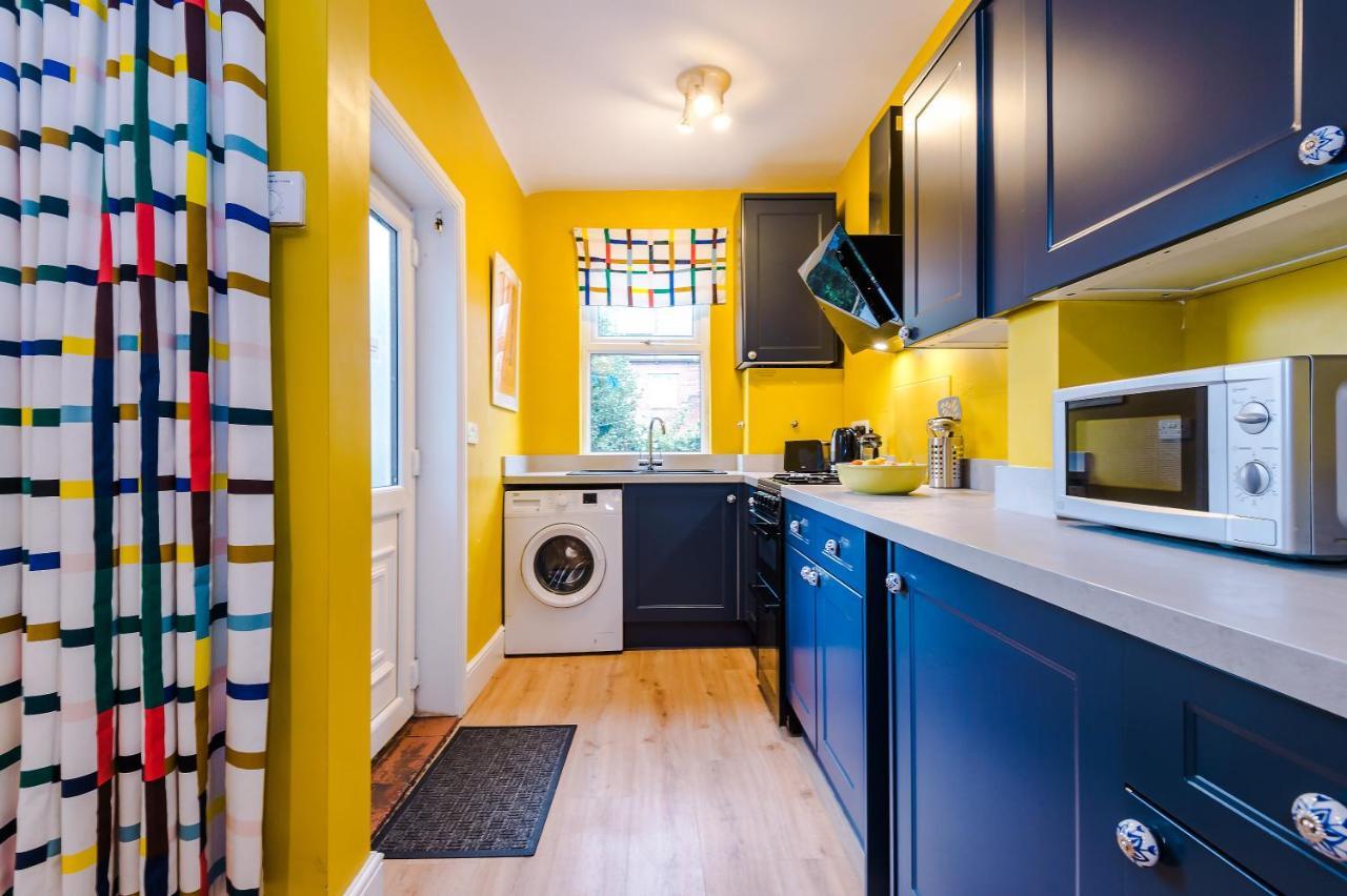 Willa Cosy House With Garden & Parking, Sheffield Zewnętrze zdjęcie
