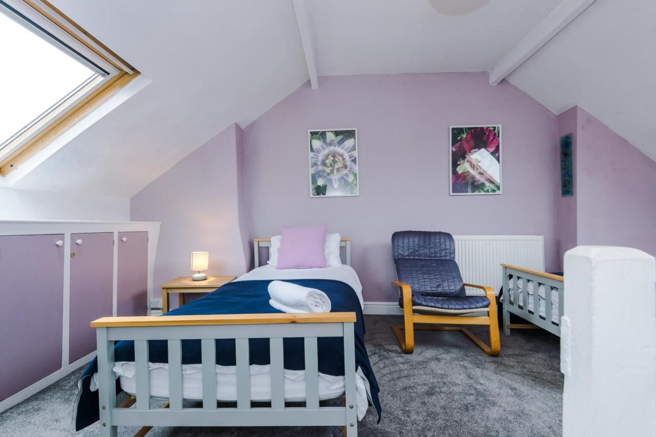 Willa Cosy House With Garden & Parking, Sheffield Zewnętrze zdjęcie